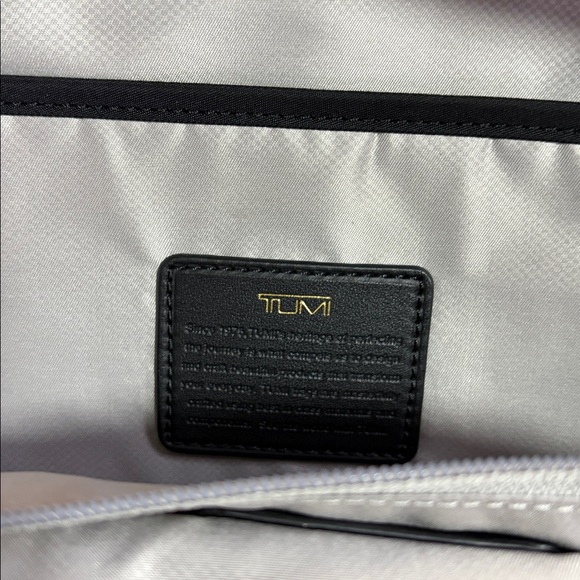 TUMI Backpack Voyageur Hilden Backpack Black - Picture 12 of 16